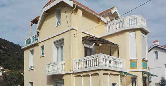 meuble moderne reflète le charme d'Amélie les bains